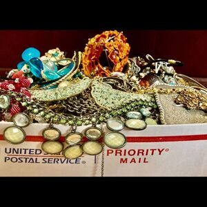 3 LB untested vintage fashion jewelry lot~ mostly wearable resell inventory